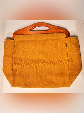 Pinzon Purse 
 Wooden Handle Handbag Made in Mexico Hand Woven